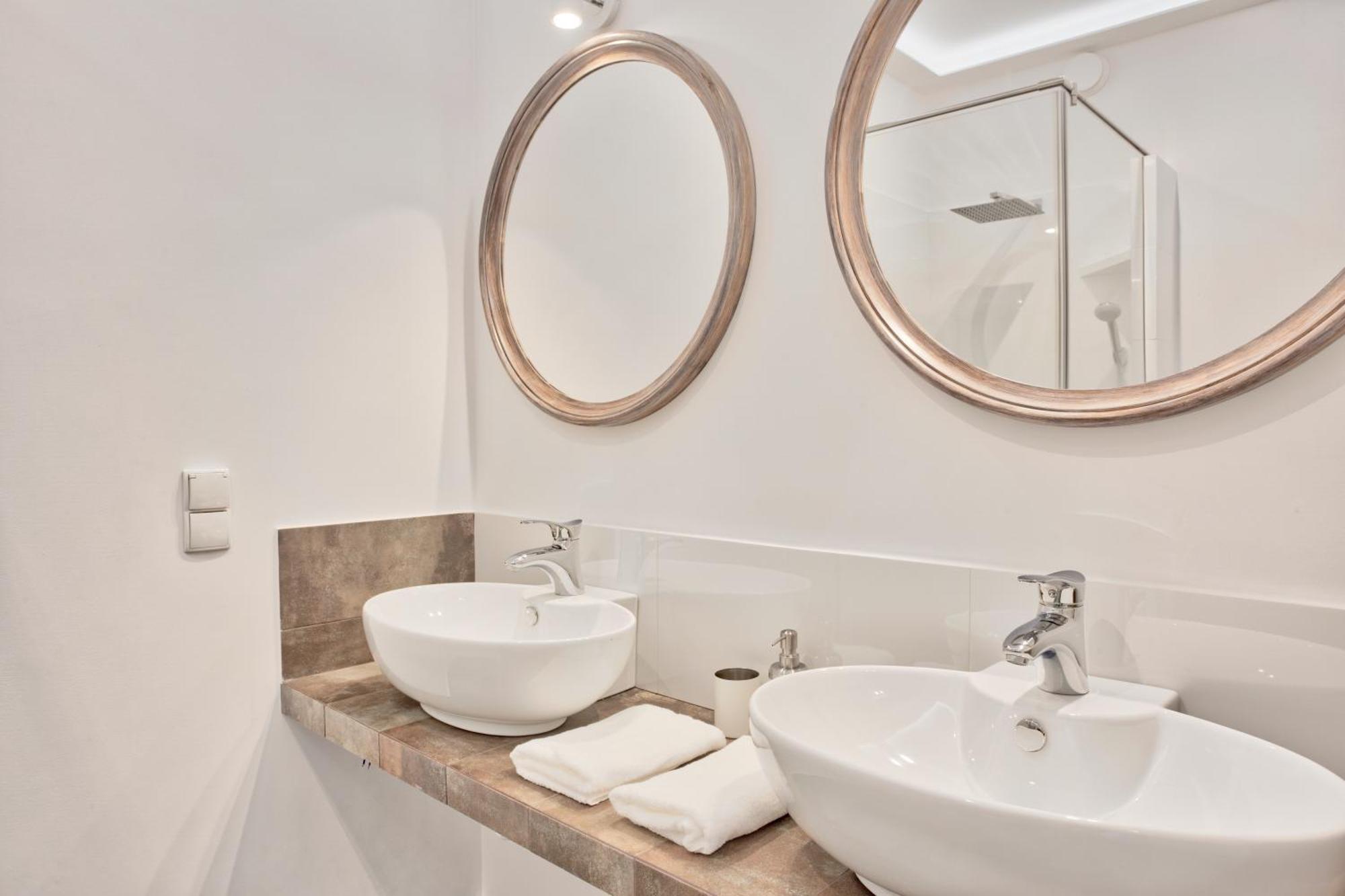 Family Apartment By Tyzenhauz Krakow Dış mekan fotoğraf